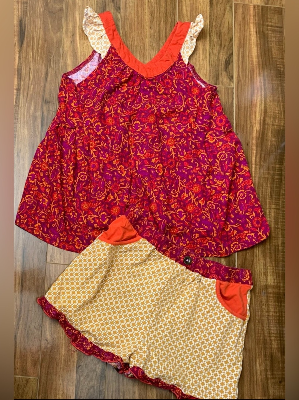 Matilda Jane Beach Bonfire Swing Top And Woodrose Mixed Print Shorts Size 10